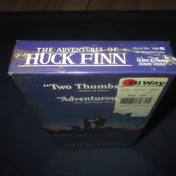 The Adventures of Huck Finn (VHS, 1993) (Unopened) (w/ watermarks) - Picture 5 of 6